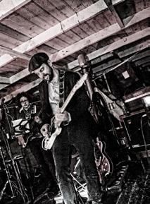 BLUES PÅ BÔNN 26 JULI Scen på Bônn, Hamburgsund 5-års Jubileum!