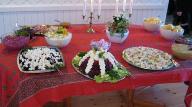 LEMLAND-LUMPARLANDS FÖRSAMLING www.lemland-lumparland.evl.ax GUDSTJÄNSTER I NOVEMBER Sön 09.11 Reformationsdagen Högmässa kl 10.00 i St Andreas kyrka. Efter högmässan inleds församlingsvalet.