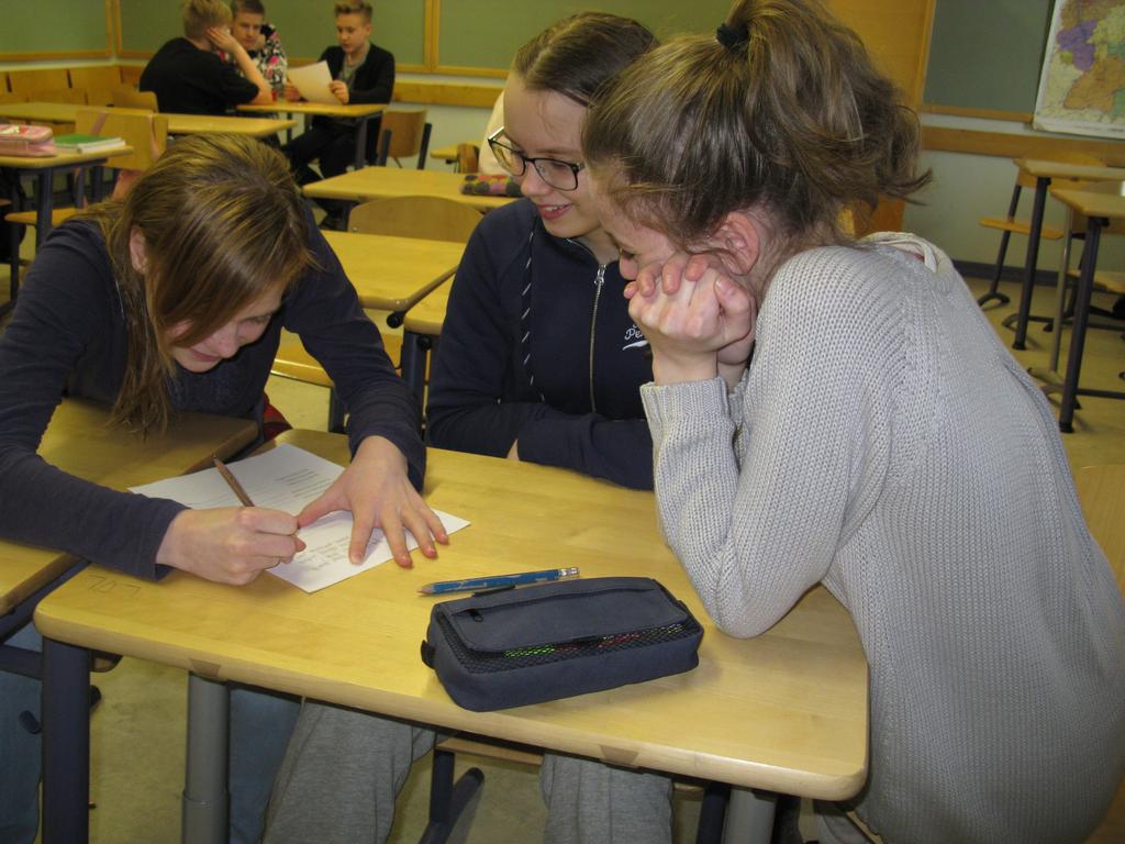 Teoretisk bakgrund 2/2 flerspråkig växelverkan (translanguaging) kan erbjuda ett naturligt utrymme för ömsesidigt samförstånd och förhandling av