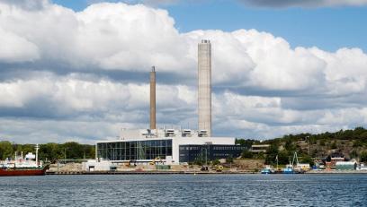 Energiteknik ENERGITEKNIK Mål med specialiseringen Specialiseringen ger teknologerna kunskap om energisystem både avseende konstruktion, uppbyggnad och analys av energiomvandling, -försörjning och