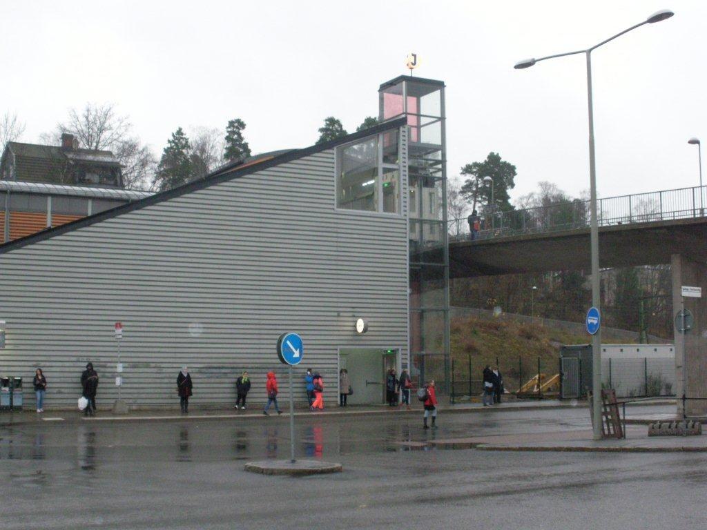 Sida 2 (5) Analys och konsekvenser För ombyggnaden fattade kontoret genomförandebeslut på delegation i form av Projekt-PM, daterat 2012-03-15.