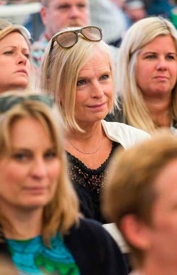 Åsa Lindell, seminariets moderator frågade hur allvarligt det är att kunskapen om sambandet mellan livsstil och hälsa är låg hos allmänheten och att de litar på så kallade tyckare istället för