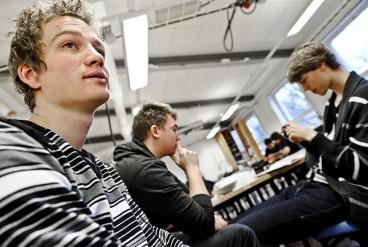 BUDSKAP Sändare Mottagare Sändare Mottagare Sändare BUDSKAP Mottagare ÅTERKOPPLING