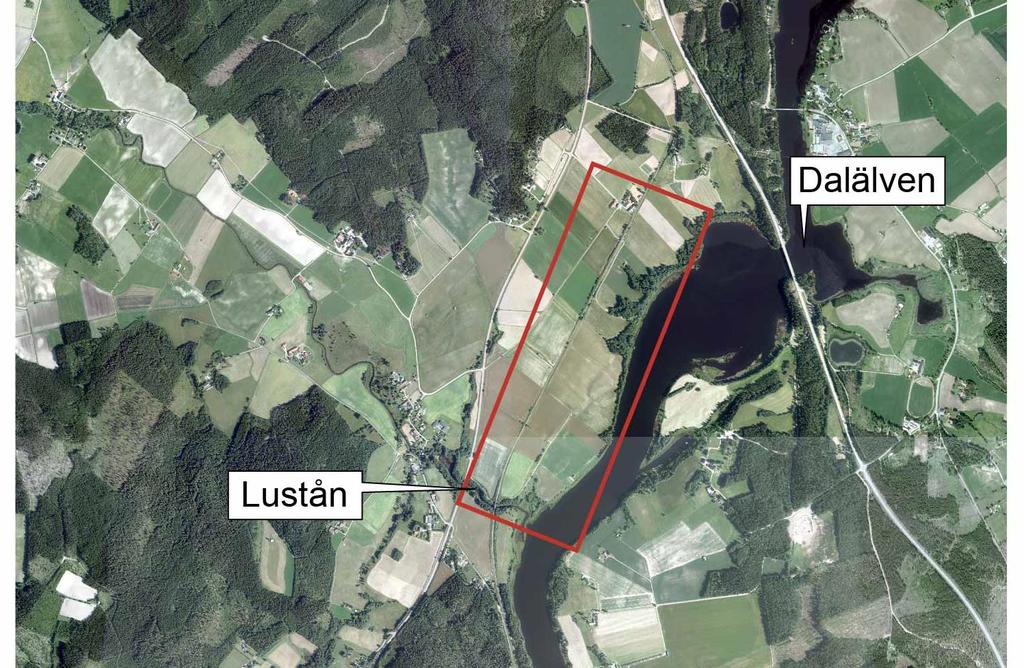 Såväl Dalälven som Lustån omfattas av strandskydd. Strax norr om utredningsområdet finns ett vattenskyddsområde och ett grundvattenmagasin med en eller flera dricksvattentäkter.