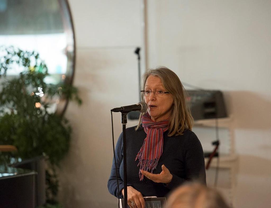 Lena Engqvist-Forslund från Teater Västernorrland berättade om kommande lunchteaterföreställningar på St Petrilogen. Hon talade också om Moliéres Tartuffe som spelas på Teatern i början av maj.