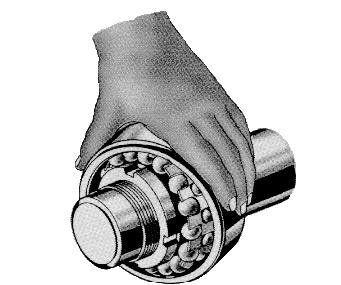 DUST CONTROL SYSTEMS OY 10 / 17 Då sfärformiga kullager med normalt radialspel monteras, kontrolleras