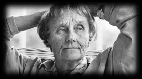 6 Astrid Lindgrens Näs onsdagen den 25 april Vi tar plats i den bekväma bussen. Stannar i Mariannelund för en god fika på Stjernbergs Skafferi.