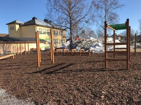 Elevcaféets sittmöbler har också bytts ut till mjuka sådana vilket har sänkt ljudnivån i caféet.