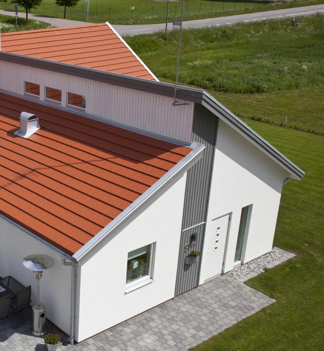 Vi som jobbar på Göta Tak är diplomerade takläggare och besitter den kunskap som krävs för ditt tak.