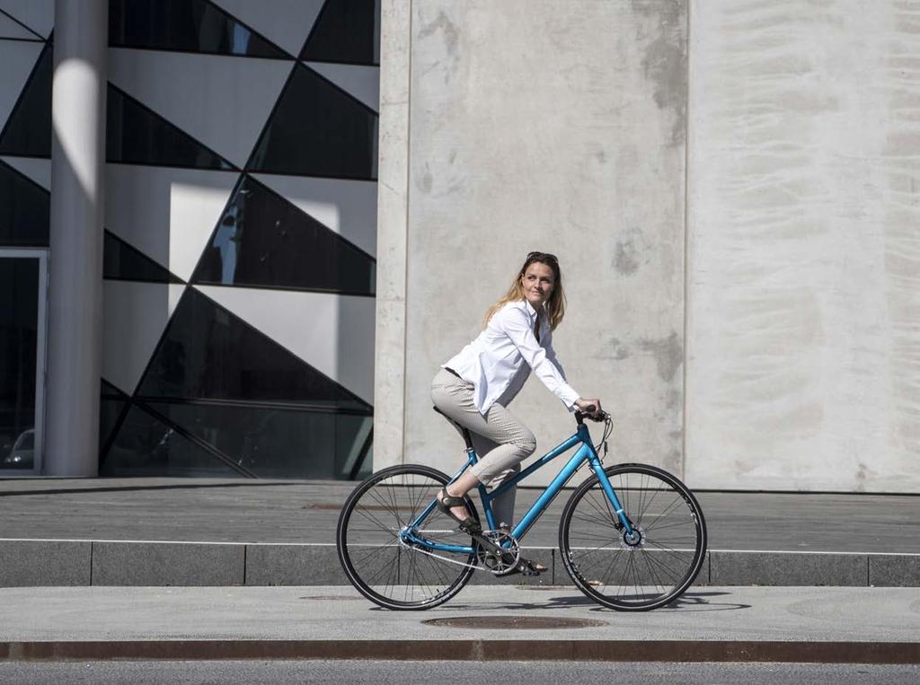 MBK MBK - SNYGG STIL PÅ GATAN MBK skapades för snabb och effektiv cykling mellan hem och skola, högskola, universitet, arbete eller någonstans i stan, komma fram i god fart - och gärna också med