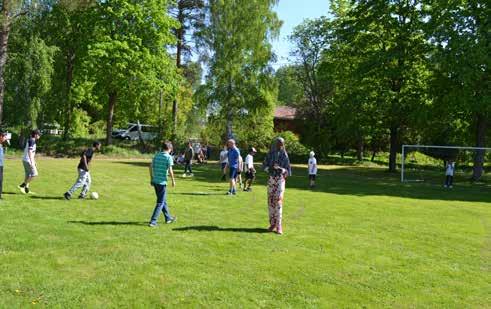 Miniidrotter, femkamper, tipspromenad och bad var några av alla aktiviteter som erbjöds. Dagen avslutades med gemensam grillning och lunch ute i det fria.