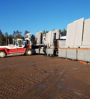 Lastning och transport För att säkerställa en säker leverans till byggplatsen måste vi få upplysning om typ av väg (BK1, BK2 etc) redan vid ritningsskede.