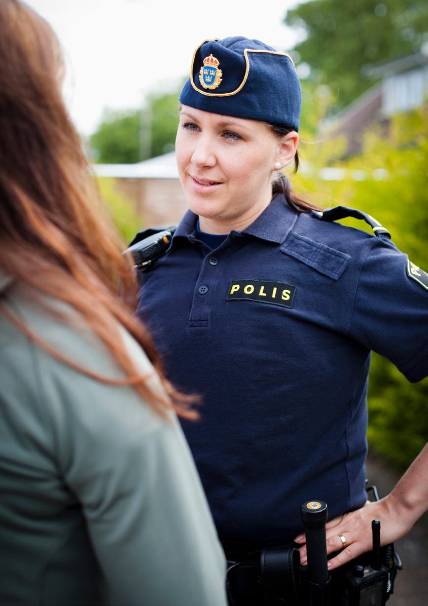 FRAMTIDSSÄKER BLÅLJUSKOMMUNIKATION Ny teknik utvecklas i allt snabbare takt. Erfarenheten från dagens Rakel-system visar att det är svårt att följa med i utvecklingen med separata lösningar.