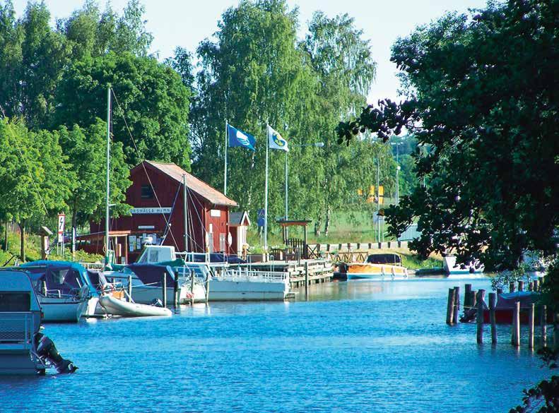 Närheten till Vatten centrala Torshälla ligger bara några kilometer från Mälaren. Flera fina badplatser finns på cykelavstånd.