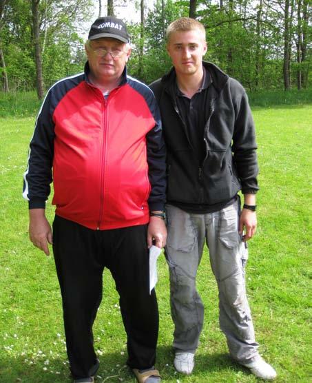 Förutom att vara domare i Combat på alla möjliga och omöjliga platser förstås.