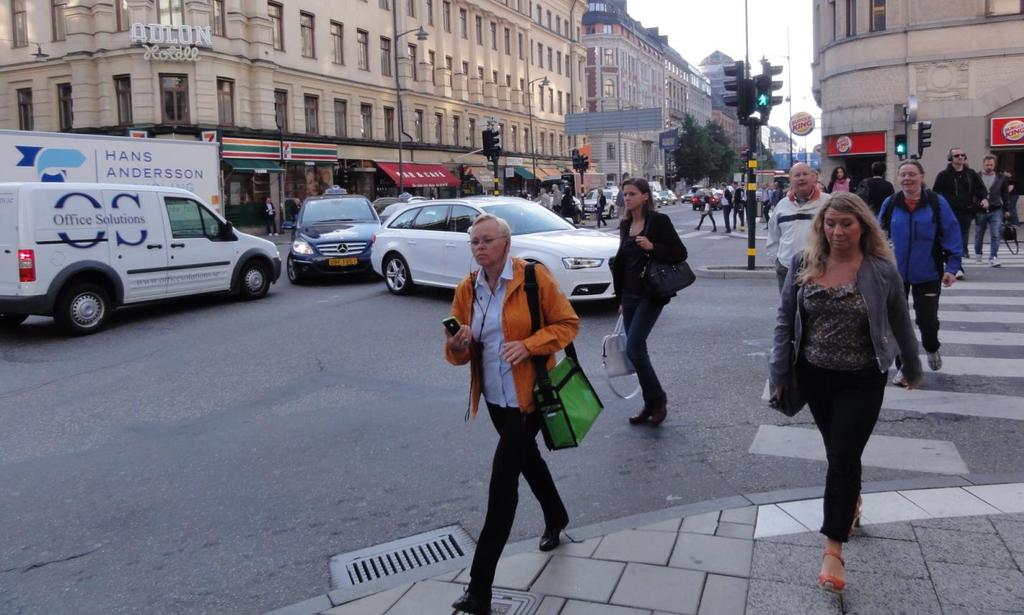 Figur 20 Exempel på vänstersvängande som blockerar korsningen för trafik som ska söderut på Vasagatan.