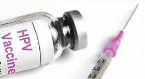 Kort om HPV Orsaken till nästan alla fall av cervixcancer är HPV, humant papillomvirus. 2012 infördes vaccination mot HPV inom det allmänna vaccinationsprogrammet.