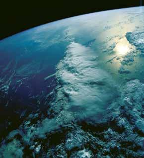 LIVING PLANET REPORT 218 1961 WWF grundades 1961 i Schweiz. Den svenska organisationen startade år 1971. 5 MILJONER + WWF har mer än 5 miljoner supportrar, varav 195 i Sverige.