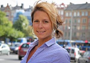 Keynote onsdag Sociala medier i högre utbildning Pernilla Josefsson PhD student in Media Technology, KTH Royal Institute of Technology Pernilla bedriver forskning inom området Media teknologi med