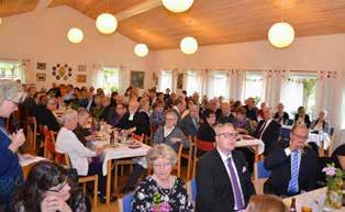 Traryds kyrka och församlingshem på Tacksägelsedagen