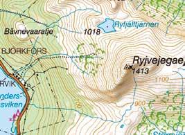 Då kan du välja att gå upp mot bergskammen norr om toppen och följa den upp, på sydöstra sidan om toppen stupar Ryfjället brant ner mot Stensjön och Vasksjödalen. Du kan också gå rakt upp mot toppen.