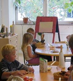 och västvärlden. För Gotlands del innebär det att elevantalet i grundskolan minskat och kommer att fortsätta att minska med ytterligare 1500 elever fram till år 2012, vilket motsvarar ca 70 klassrum.