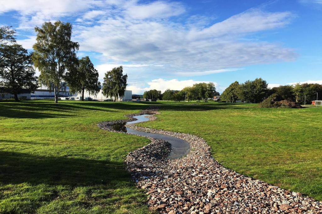 fastigheten eller grannens. Magasinet bör ligga över grundvattennivån då det är viktigt att grundvattnet inte tränger upp i magasinet.