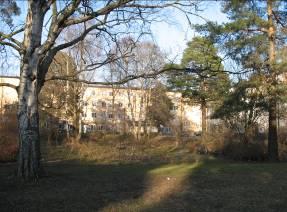 Skarpnäcks stadsdelsförvaltning Galgplatsen 36 0,3 kvarterspark/ sitta i solen Sittplatsens bänkar har begränsad tillgänglighet.