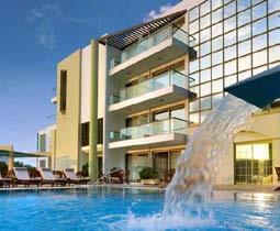 154 GRECIA Creta, Heraklion Golden Beach 4 Albatros Spa & Resort 4 DEMIPENSIUNE DEMIPENSIUNE Hotel Golden Beach este localizat pe plaja din Hersonissos.