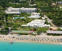158 GRECIA Lefkada Athos 3 Lichnos Beach 5 MIC DEJUN MIC DEJUN Hotelul Athos are o pozitionare excelenta, langa mare, la 400 m de frumoasa plaja Nidri, 17 km de Oraşul Lefkada şi 32 de km de aeroport.