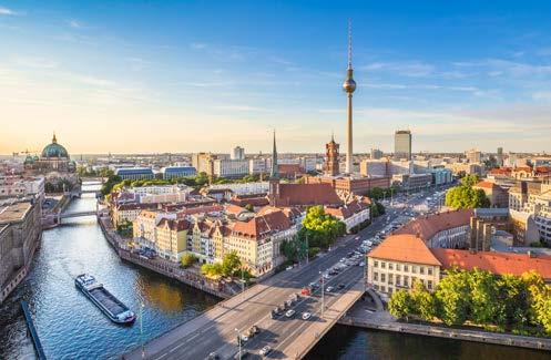 220 Euroweekend Germania BERLIN Berlin, capitala Germaniei, seduce prin diversitatea extraordinară a atracţiilor turistice, prin bogăţia sa culturală şi printr-un stil de viaţă dinamic şi totodată