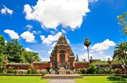 Indonezia 247 BALI Denumita Dimineata lumii, aceasta insula plina de mister si povestiri magice este una dintre cele mai populare destinatii turistice.