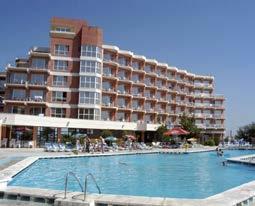 Mamaia Litoral ROMÂNIA 27 Hotel Victoria 3 ALL INCLUSIVE Hotel Victoria reprezintă alegerea perfectă pentru aceia dintre dumneavoastră care se află în căutarea unei vacanţei liniştite alaturi de