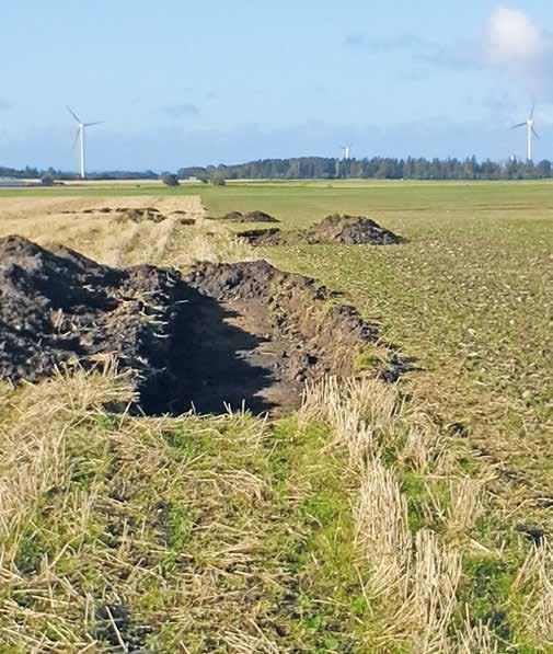 RAPPORT 2015:96 ARKEOLOGISK UTREDNING, ETAPP 2 Schaktning inför två vindkraftverk i Vilseberga Östergötland