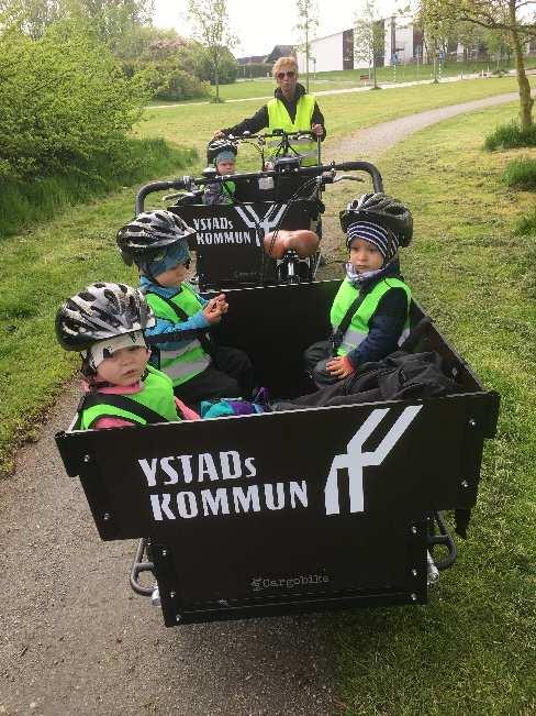 Detta för att kunna tillgodose barnen i den värdegrund som vi anser är så viktig att arbeta med på förskolan.