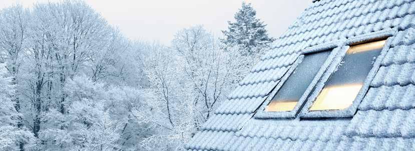 För profilerat/slätt takmaterial för snörika områden och riktigt tufft väder Topphängt Topphängda takfönster manövreras med ett handtag nertill Steglös öppning till 44 Ventilationsklaff (spaltventil,