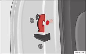 Tillfällig frånkopplingsfunktion för Keyless Access För en tillfällig frånkoppling av Keyless Access-systemet krävs en följd av åtgärder. Lås först dörrarna med bilnyckeln.