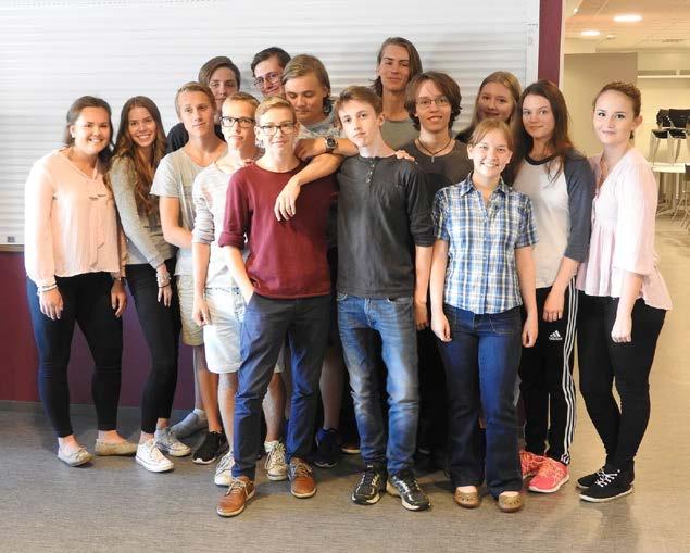 CURLINGGYMNASIUM ELEVER 2016-2017 Årskurs 1 Jenny Jonasson (Härnösand), Maria Larsson (Danderyd), Emma Landelius och Emma Moberg (Mjölby), Hannes Lindqvist (Örebro), Rasmus Israelsson, Ludvig Köhn