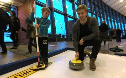 Förbundet har även köpt in ett antal paket för FloorCurling som är en mindre och enklare version av Streetcurling.