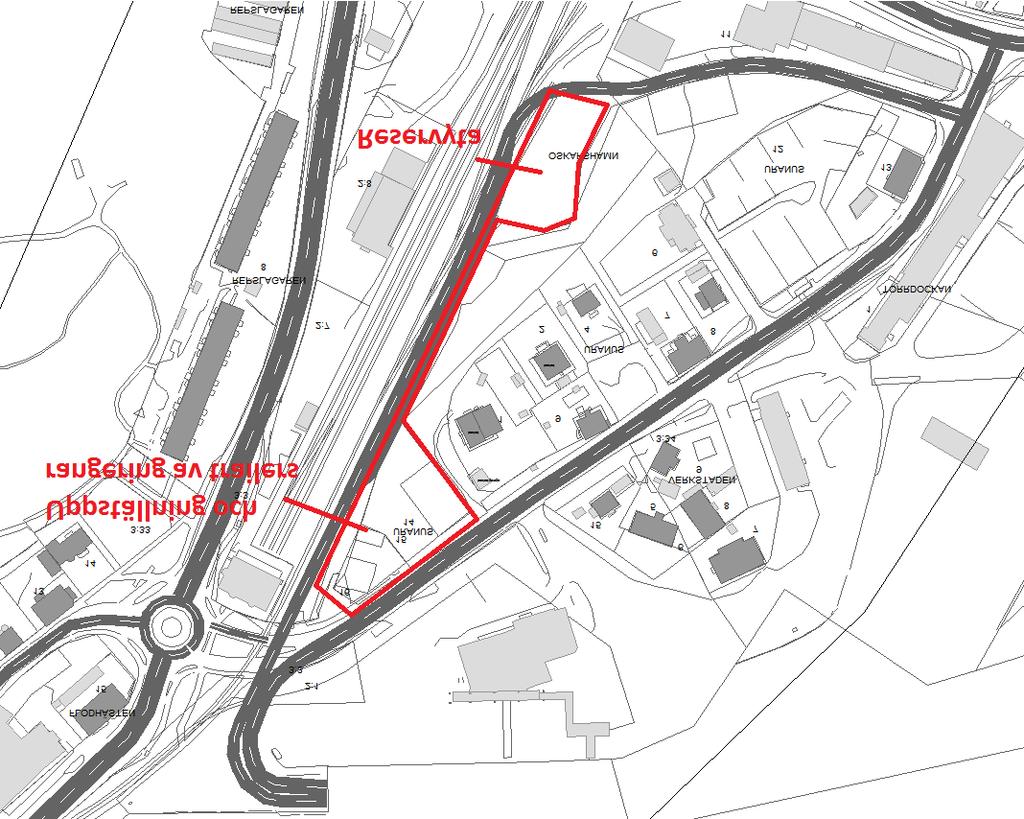 7 (15) Hastigheten på tågen är låg och uppskattas till max 40 km/h förbi planområdet. Tågen är dieseldrivna. Godstågen är ansatta till 200 m längd och lokaltågen till 60 m längd.