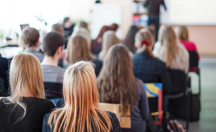 Executive Program in Consultancy Management är ett utmärkt sätt att förkovra sig och vässa sina ledaregenskaper.