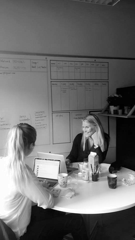 5 Utvecklingsprocess Med hjälp av modeller och metoder beskrivs vägen från idé till prototyp i nedanstående kapitel. Här väljs vilket koncept som ska arbetas vidare med utifrån en matris.