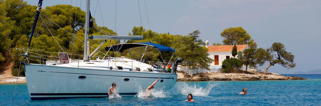 Sporaderna Båtuthyrning vid Sporaderna Hyr segelbåt i paradiset Njut av den underbara seglingen runt Sporaderna från livliga Skiathos till avsides belägna Pelagos, utgör skärgården i Egeiska havet