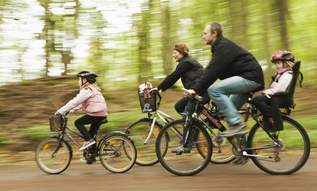 Genomförande och uppföljning Genomförande och uppföljning När trafikstrategin har antagits är det viktigt att den omsätts i en rad aktiviteter som mynnar ut i konkreta projekt och investeringsplaner.