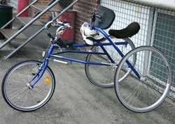 RACE-RUNNING (CYKEL PÅ TRE-HJUL) OBS! Träningen sker i Angereds Arena. Detta är en sport och träning för dig som gillar fart.