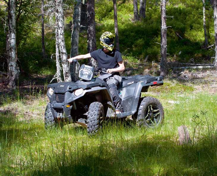 Polaris sportsman 570 sp 570:in finns nu som extrautrustad SP-modell och som lite enklare renodlade arbetsmaskiner, vad är då skillnaden mellan SP och den maskin som vi körde 2014?