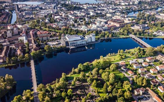 VÄLKOMMEN TILL KARLSTAD! Vi är stolta över mycket i vår stad och i vårt land. Vi vill berätta för dig om en del av det vi värnar extra mycket om.