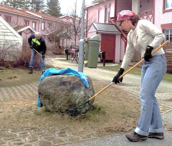 styrelsen är skyldig att genomföra. Föreningsstämman är därigenom bostadsrättsföreningens högsta beslutande instans.