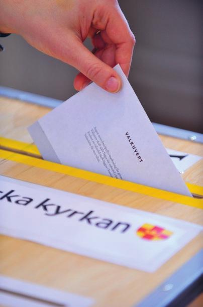 Foto: Gustaf Helssing /Ikon Hur många är röstberättigade? Cirka 5,3 miljoner av Svenska kyrkans medlemmar är röstberättigade. I kyrkovalet 2013 röstade 700 000 medlemmar.