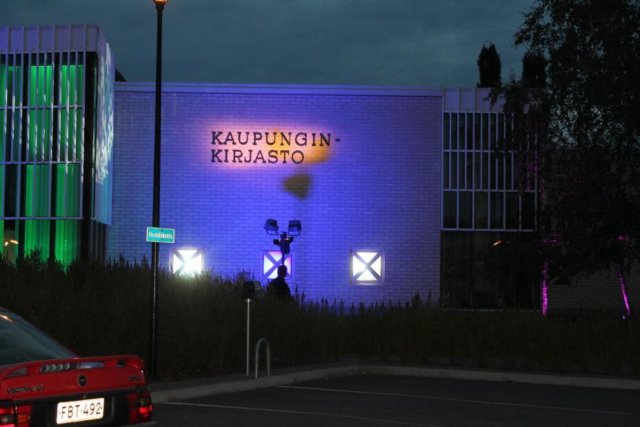 En stor del hade med sig broschyrer, en del hade med sig broschyrer och smakprover, medan några hade med sig smakprover och annat kulturrelaterat material, men inga broschyrer.